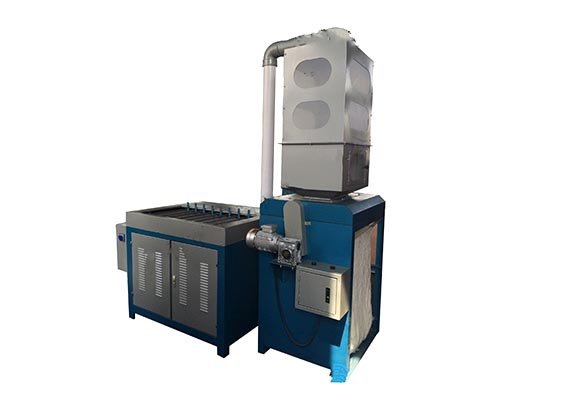 Bobbin roving yarn opening machine