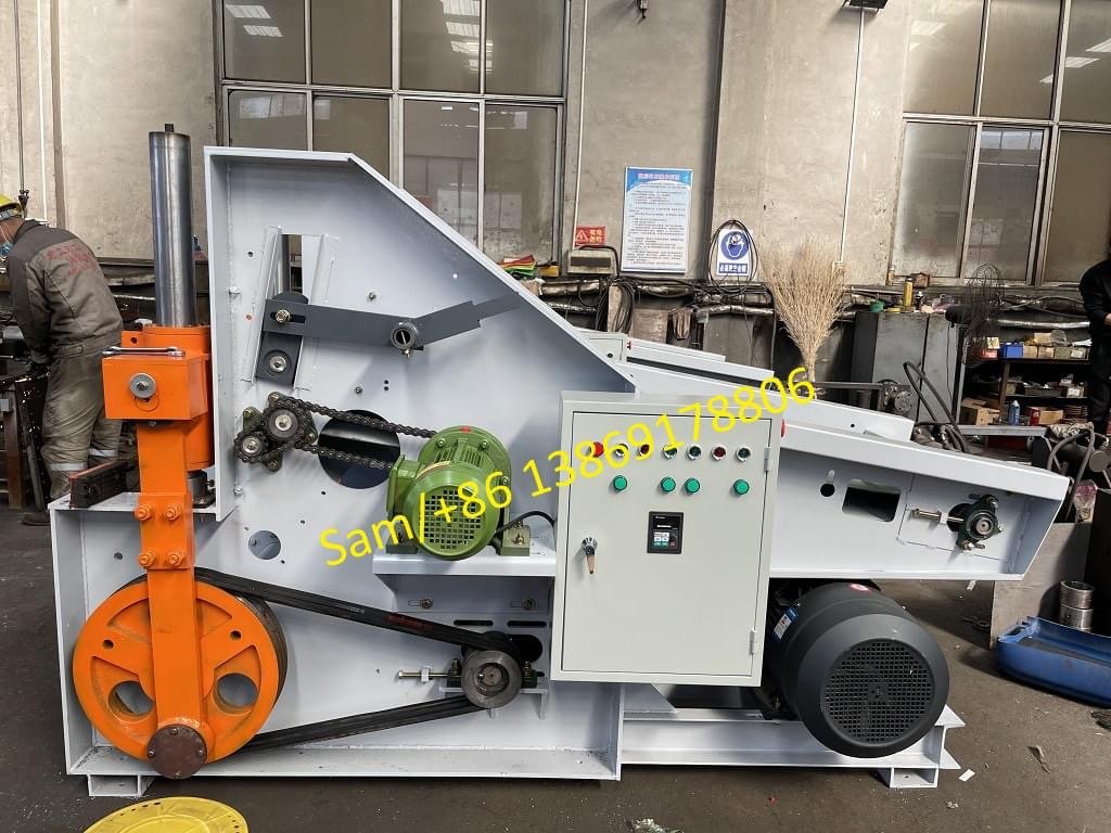 Waste Garment Cutting Machine