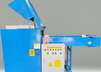 Waste cotton textile recycling and shedder machine