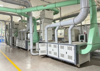 Hard waste recycling machine